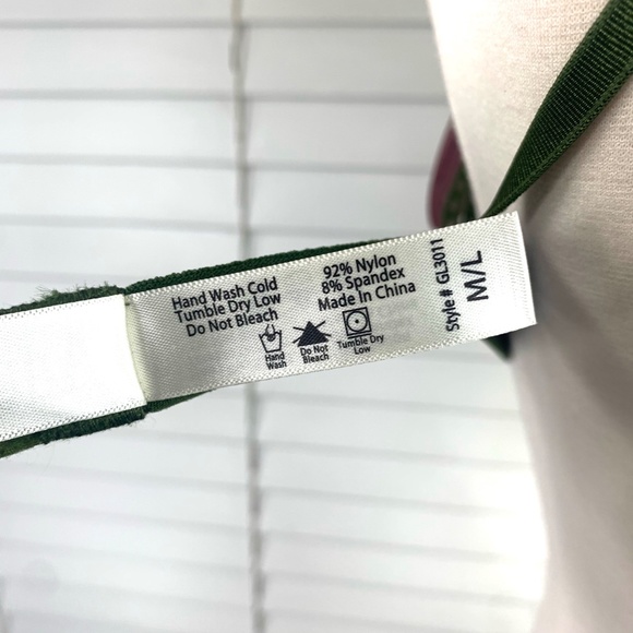 🚫SOLD! *NWT🤩 |•ANEMONE•| Pretty Olive Green Bralette* - Picture 8 of 8